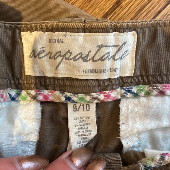 Dark Khaki / Brown Shorts - Picture 3 of 3